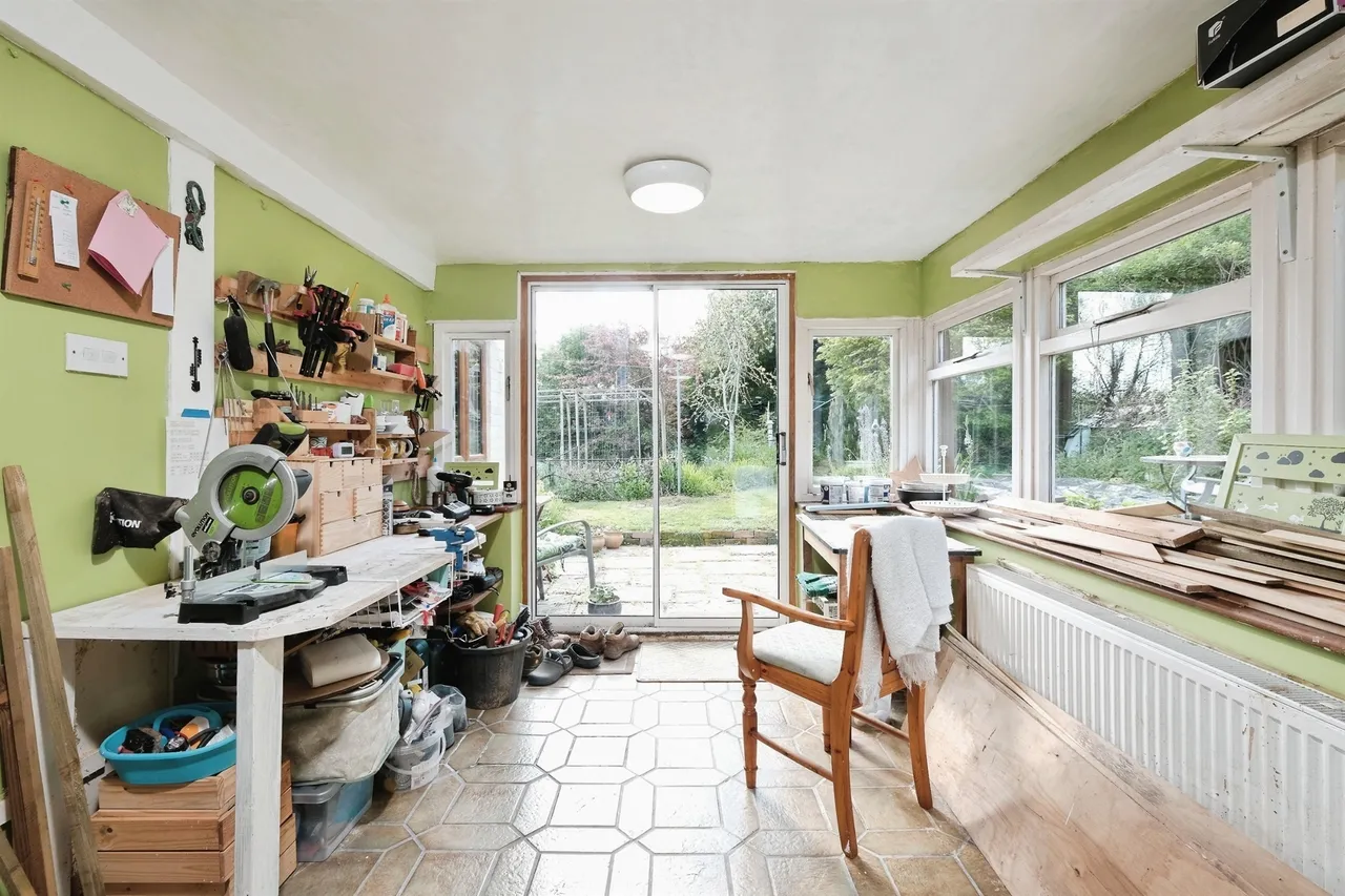 Whitestone, Hereford, HR1, photo 7