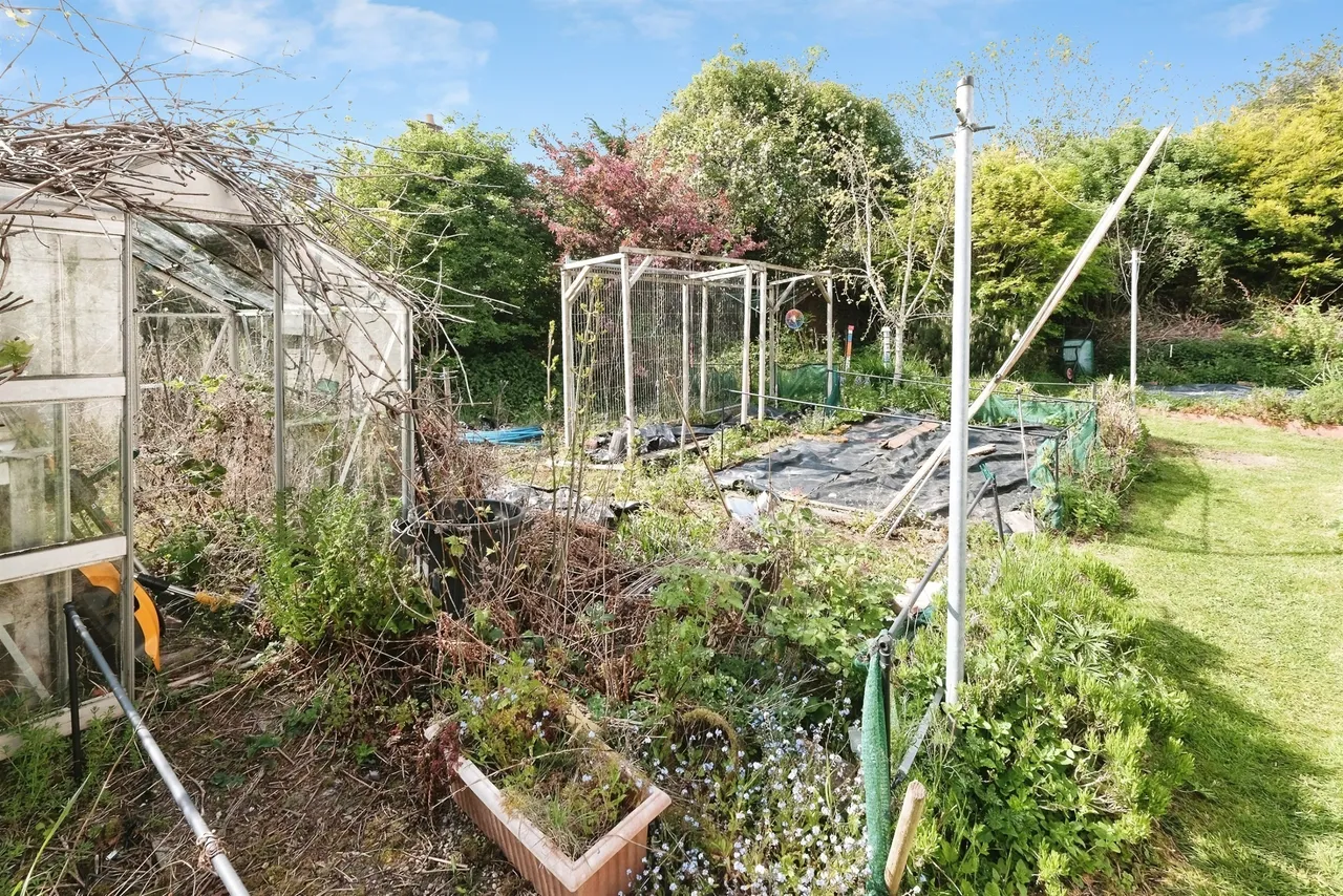 Whitestone, Hereford, HR1, photo 17
