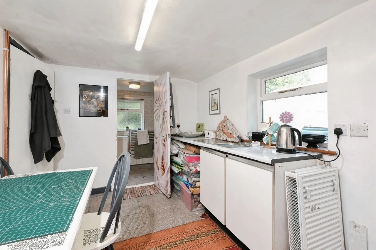 Whitestone, Hereford, HR1, photo 10