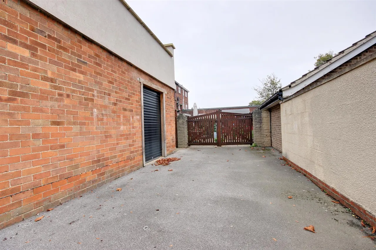 South Ella Way, Kirk Ella, Hull, photo 17
