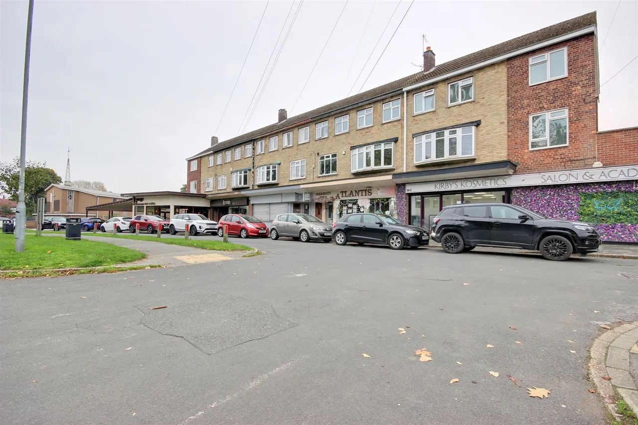South Ella Way, Kirk Ella, Hull, photo 2