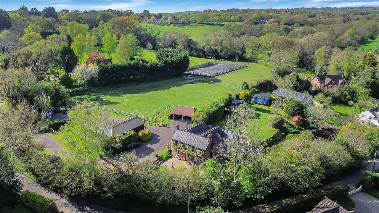 Old Forge Lane, Horney Common, Uckfield, East Sussex, TN22 3EL, photo 2