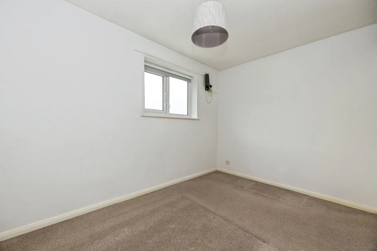 Hawks Way, Ashford, photo 9