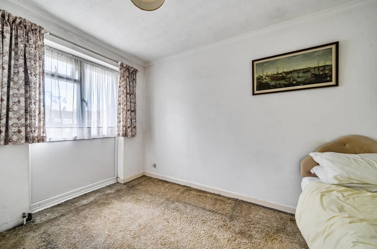 Longlands Way, Camberley, photo 13