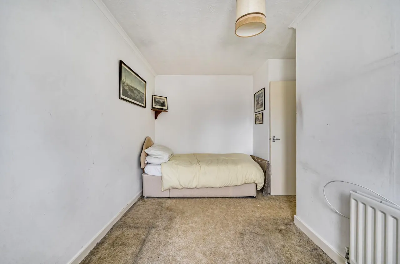 Longlands Way, Camberley, photo 15