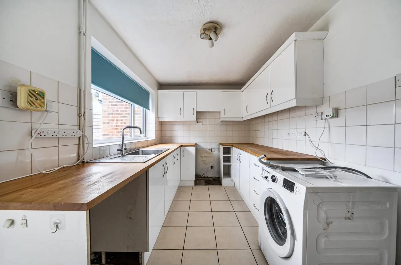 Longlands Way, Camberley, photo 8