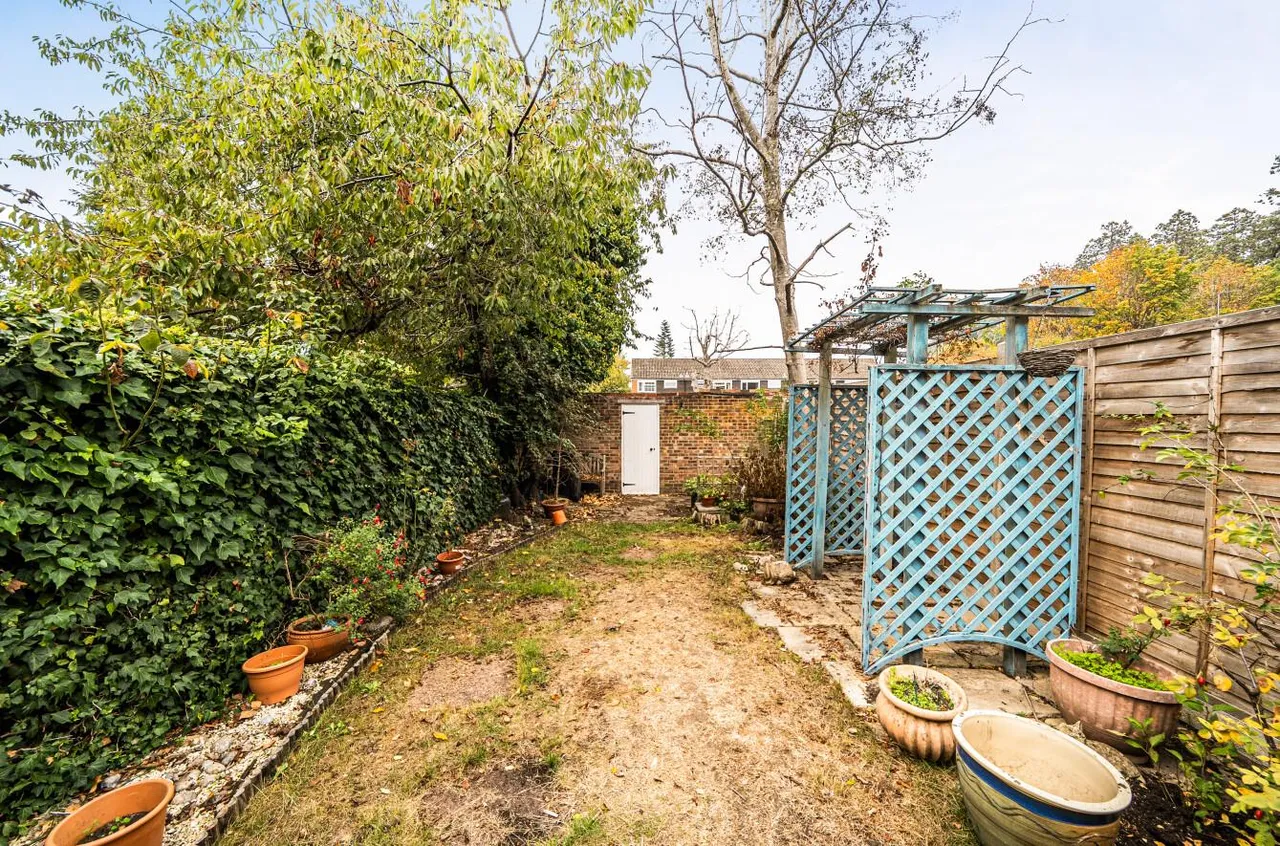 Longlands Way, Camberley, photo 17