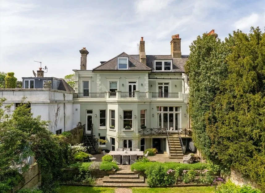 6 bed property for sale, Strawberry Vale, Strawberry Hill, TW1