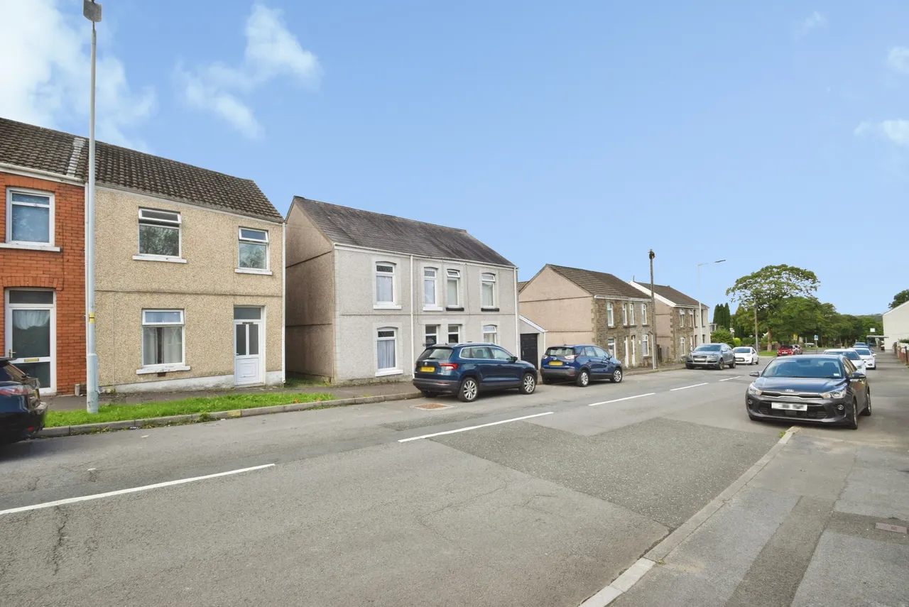 Carmarthen Road, Swansea, SA5, photo 39