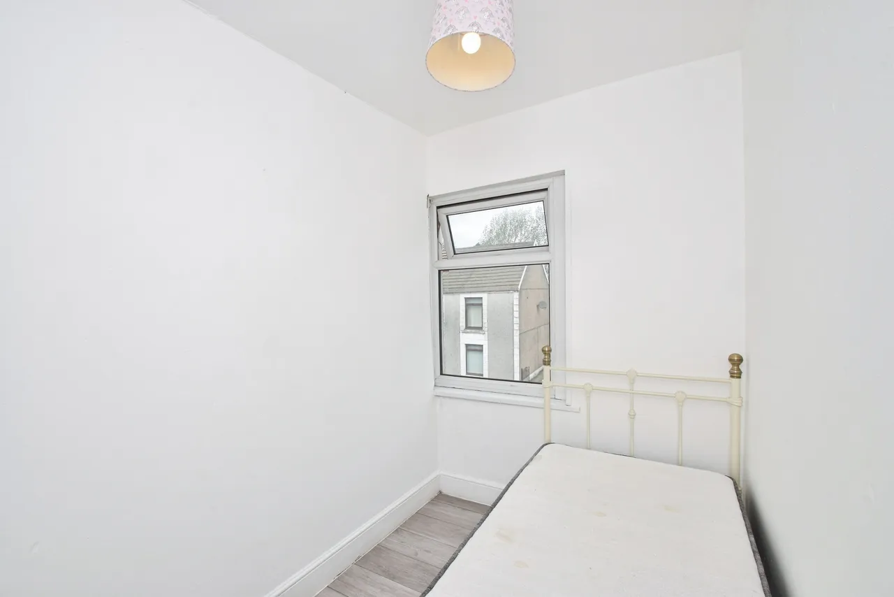 Carmarthen Road, Swansea, SA5, photo 21