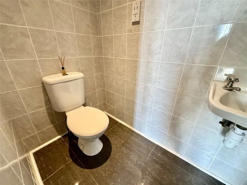 Cambridge Road, Walmer, CT14, photo 10