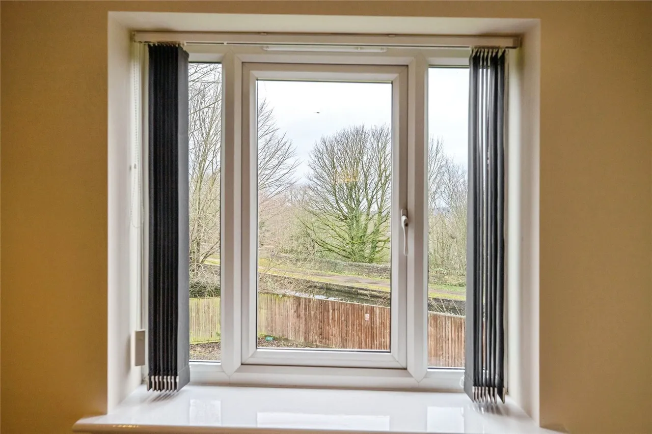 Bolton Road, Ewood, Blackburn, Lancashire, BB2, photo 21