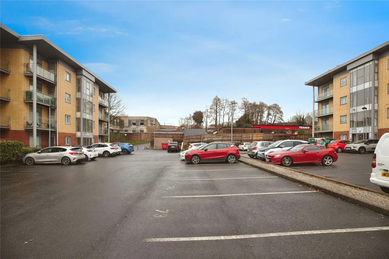 Bolton Road, Ewood, Blackburn, Lancashire, BB2, photo 22