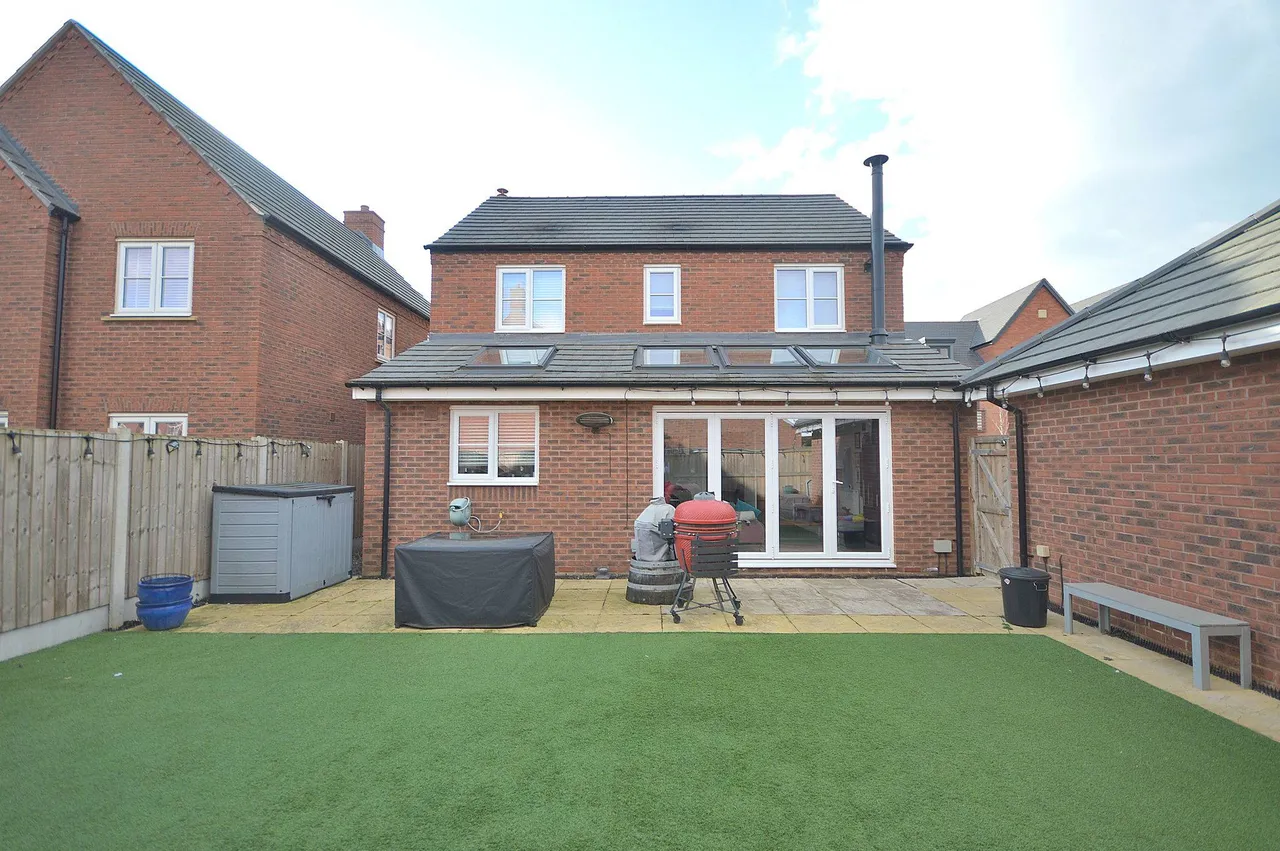 Upton Hall Crescent, Upton, Northampton, NN5 4UZ, photo 14