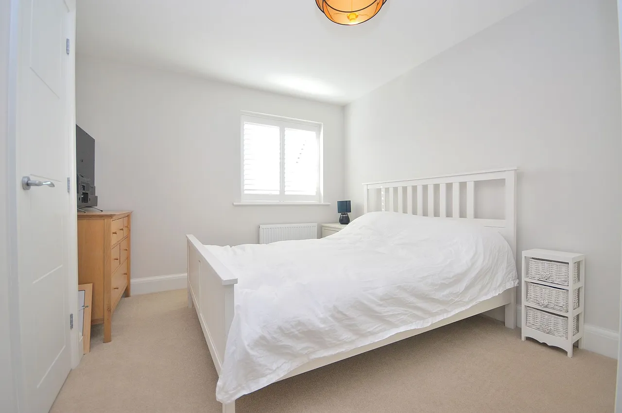Upton Hall Crescent, Upton, Northampton, NN5 4UZ, photo 10
