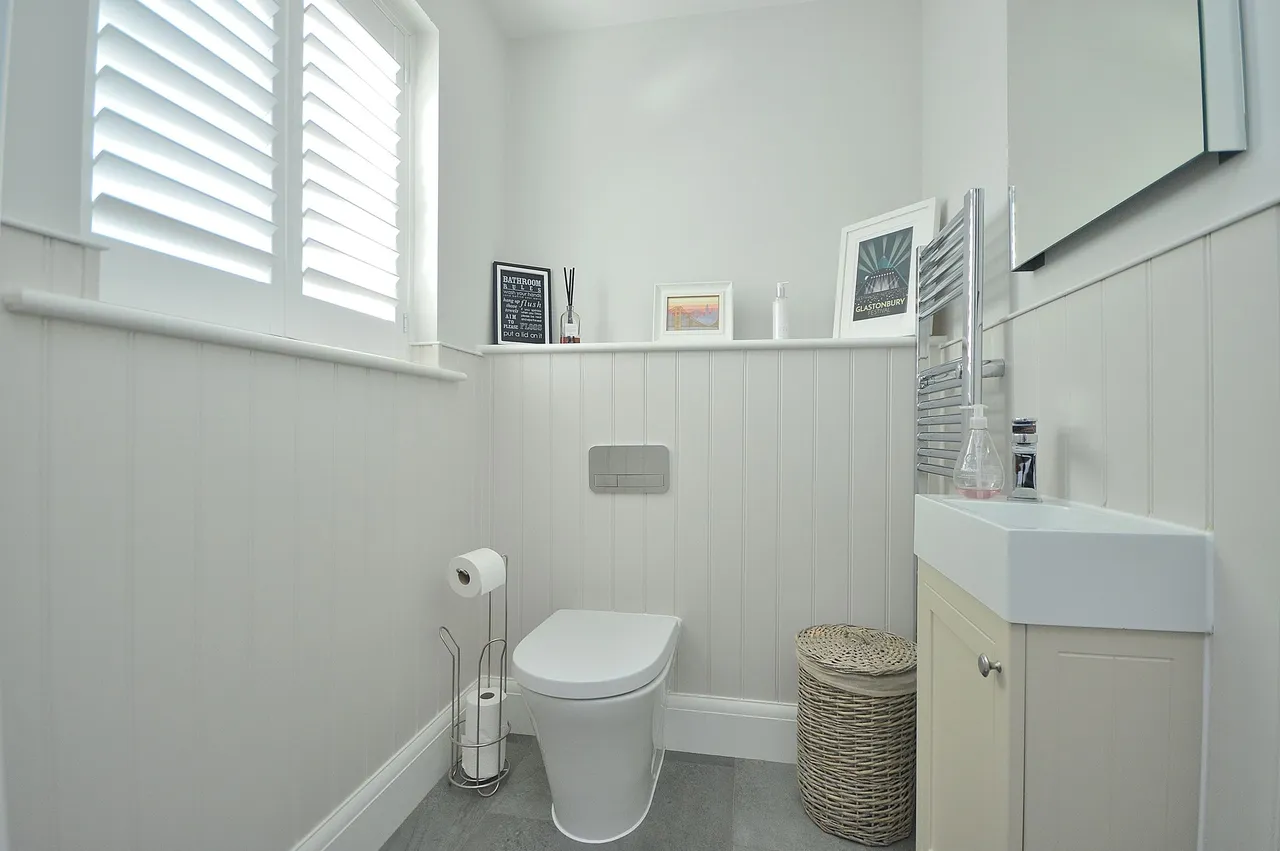 Upton Hall Crescent, Upton, Northampton, NN5 4UZ, photo 6