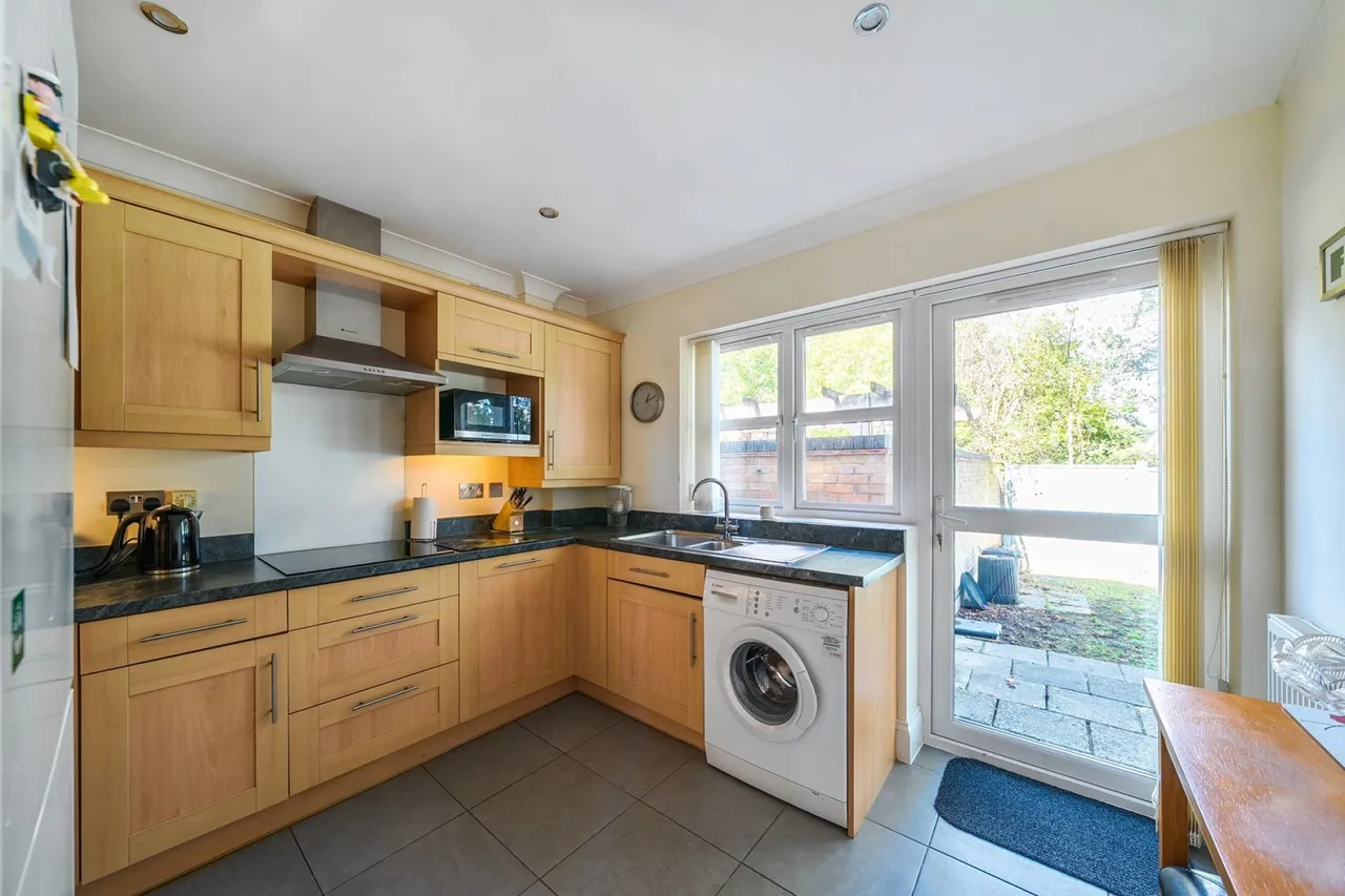 Station Road, New Milton, BH25, photo 3