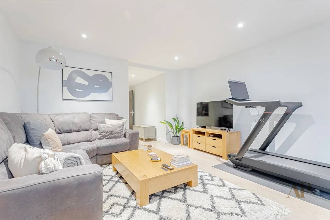 Wharf Road, London N1 7GR, photo 5