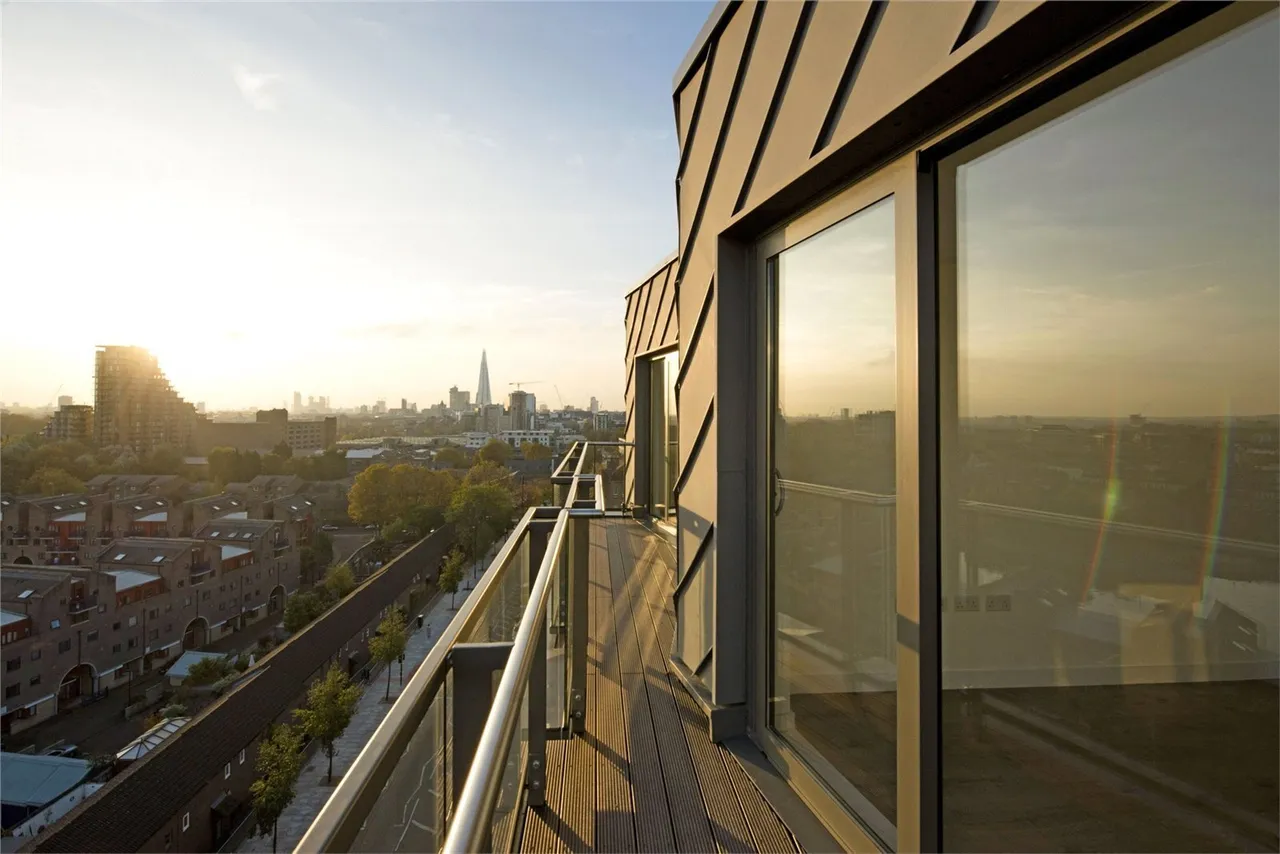 The Highway, Wapping, E1W, photo 8