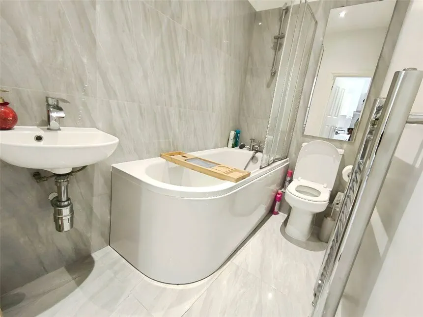 St. Philip's Road, Surbiton, KT6, photo 5