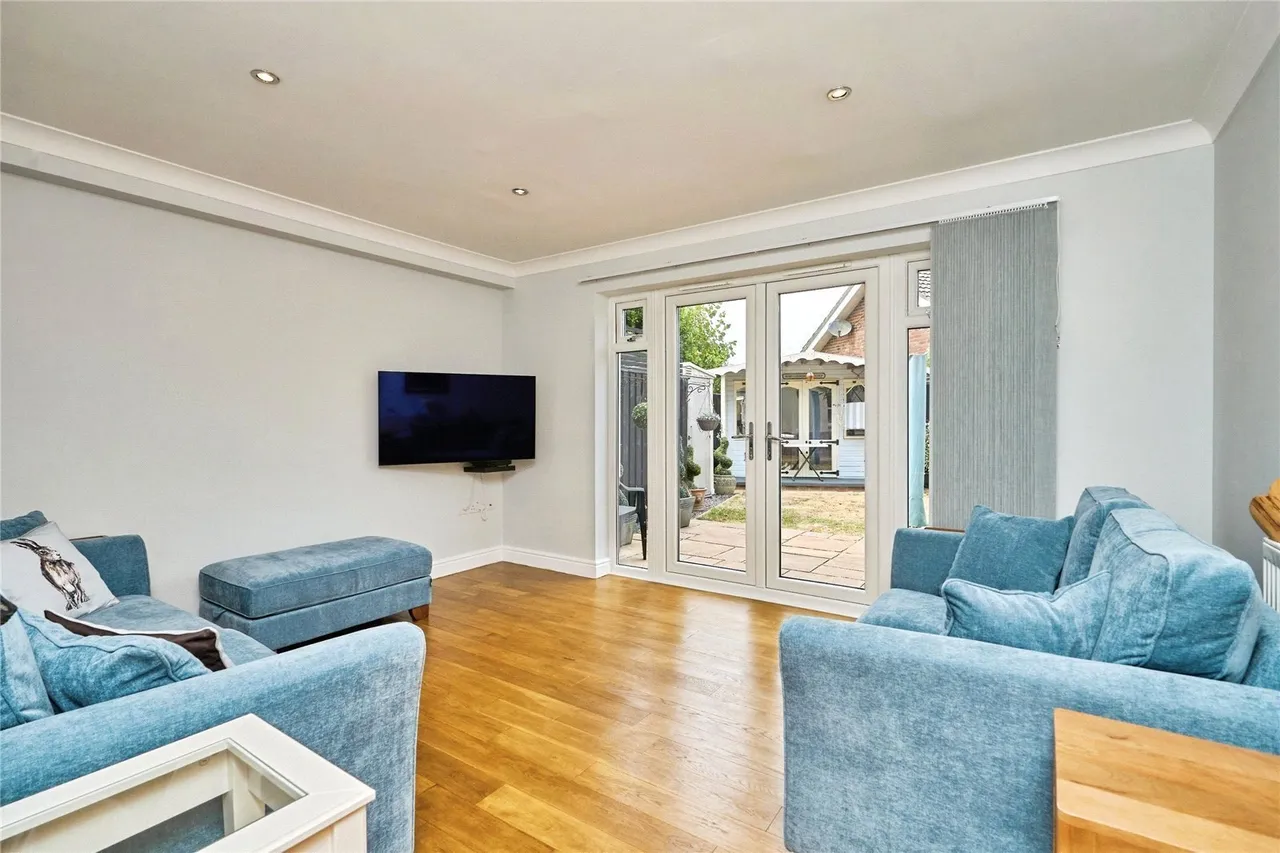 Elenors Grove, Fishbourne, PO33, photo 6