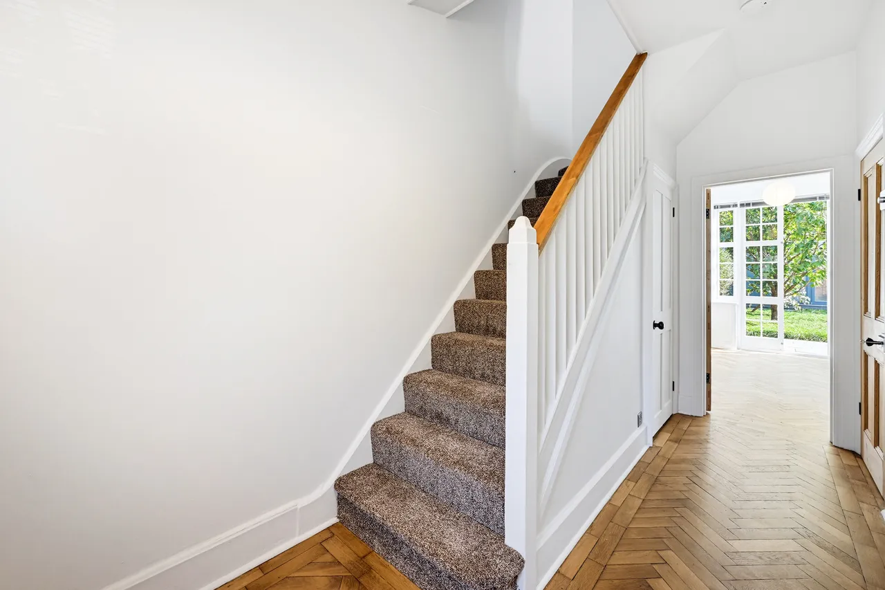 Holyoake Walk, Ealing, W5, photo 13