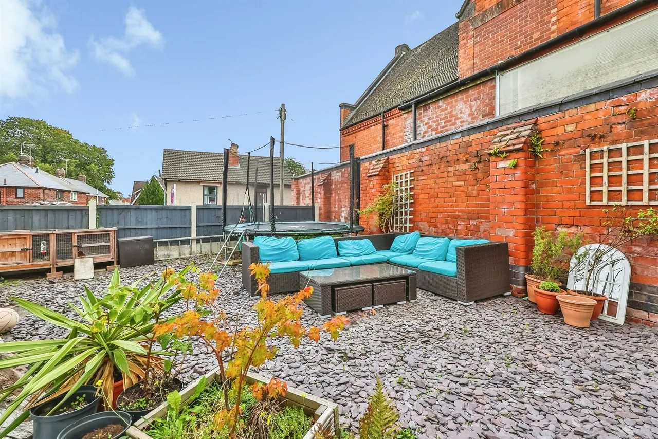 Spring Street, Hucknall, NG15, photo 20