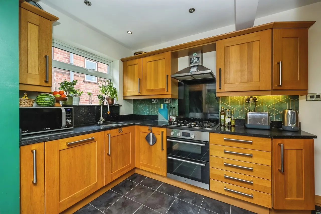 Spring Street, Hucknall, NG15, photo 8