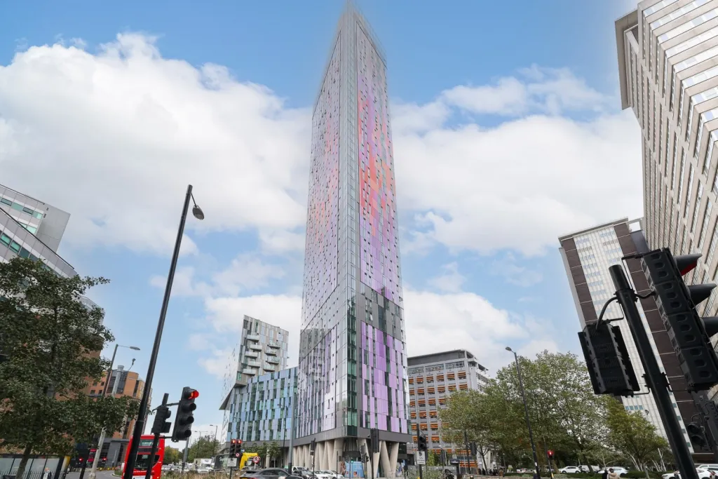 1 bed flat for sale, Saffron Central Square, Croydon, CR0