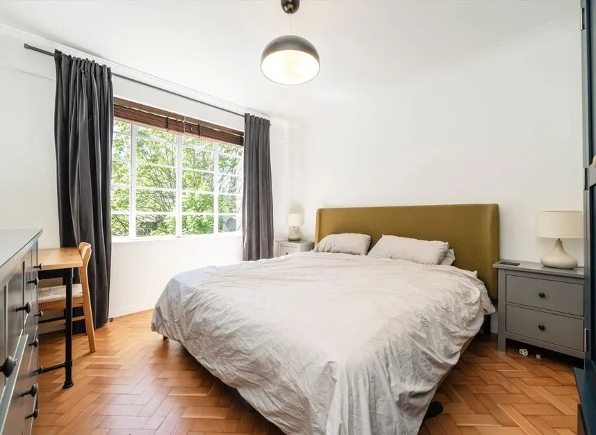 Shepherds Bush Road, Hammersmith, W6, photo 4