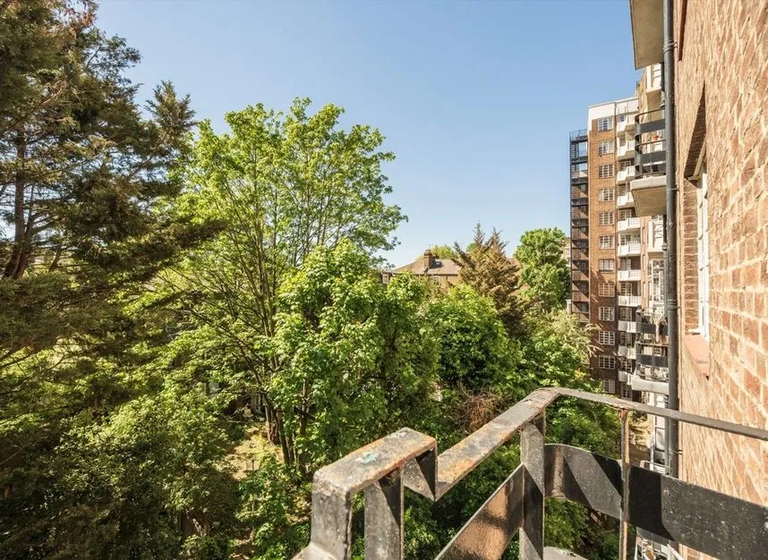 Shepherds Bush Road, Hammersmith, W6, photo 6