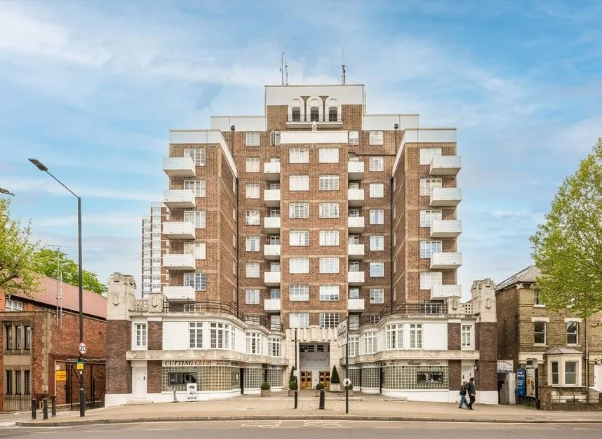 2 bed flat for sale — Shepherds Bush Road, Hammersmith, W6