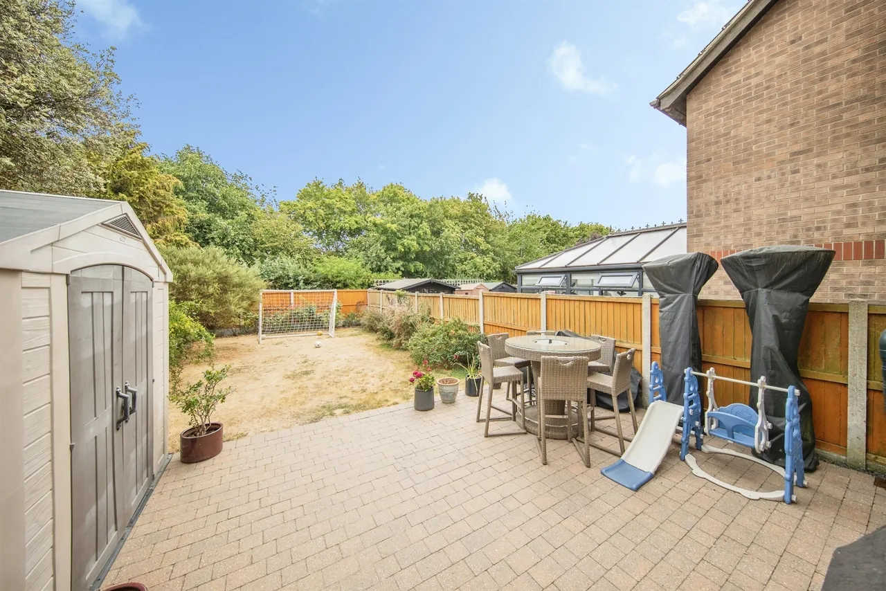 Stable Close, Stanway, Colchester, photo 11