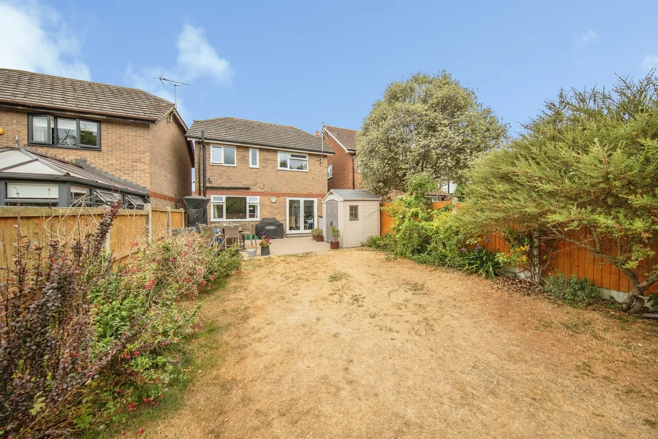 Stable Close, Stanway, Colchester, photo 12