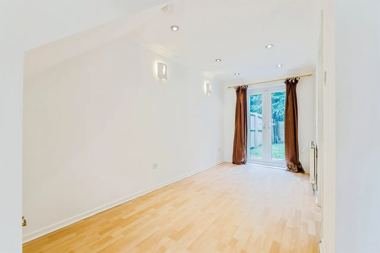 Oakleafe Drive, Pontprennau, Cardiff, photo 4