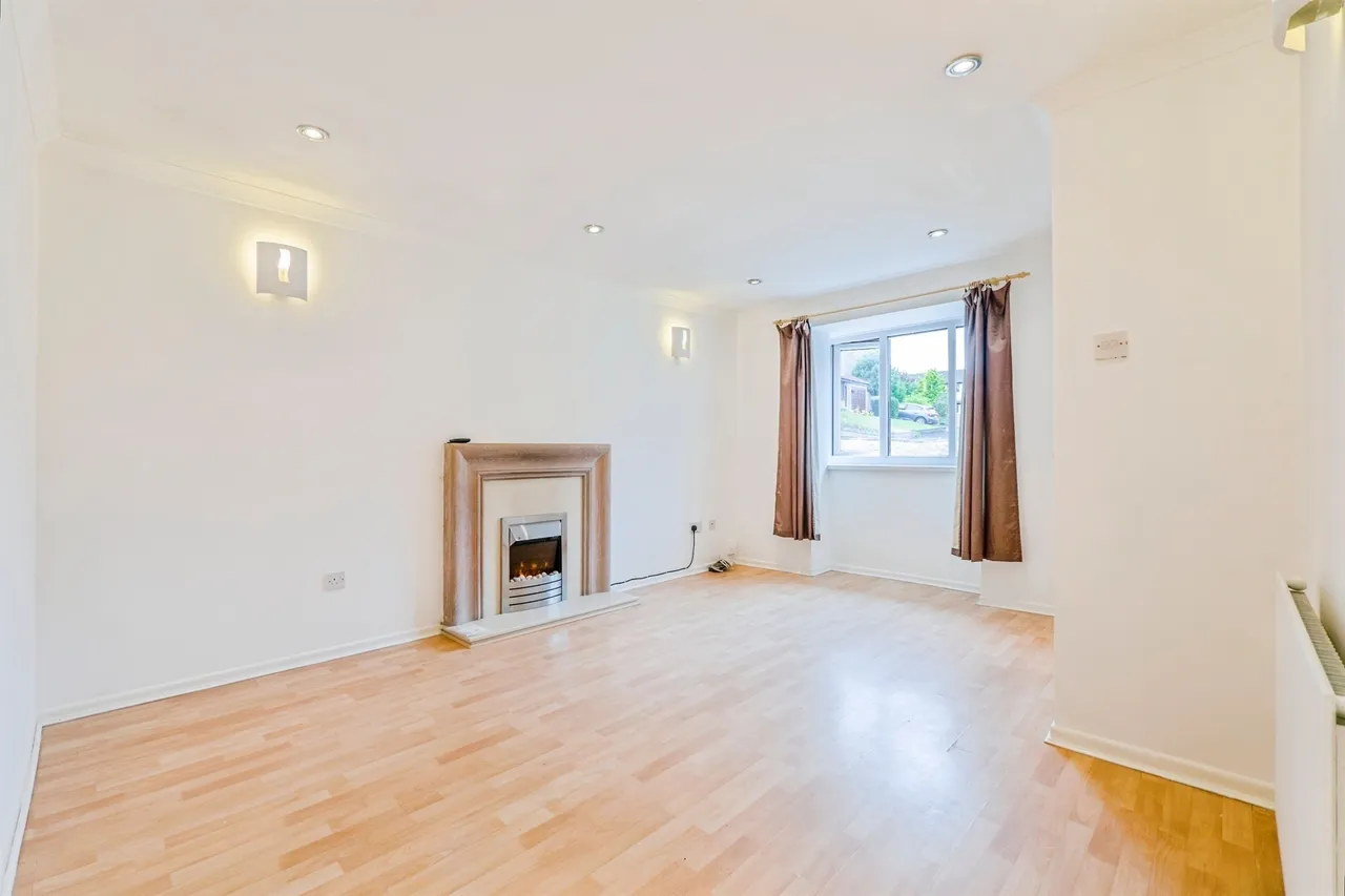 Oakleafe Drive, Pontprennau, Cardiff, photo 3