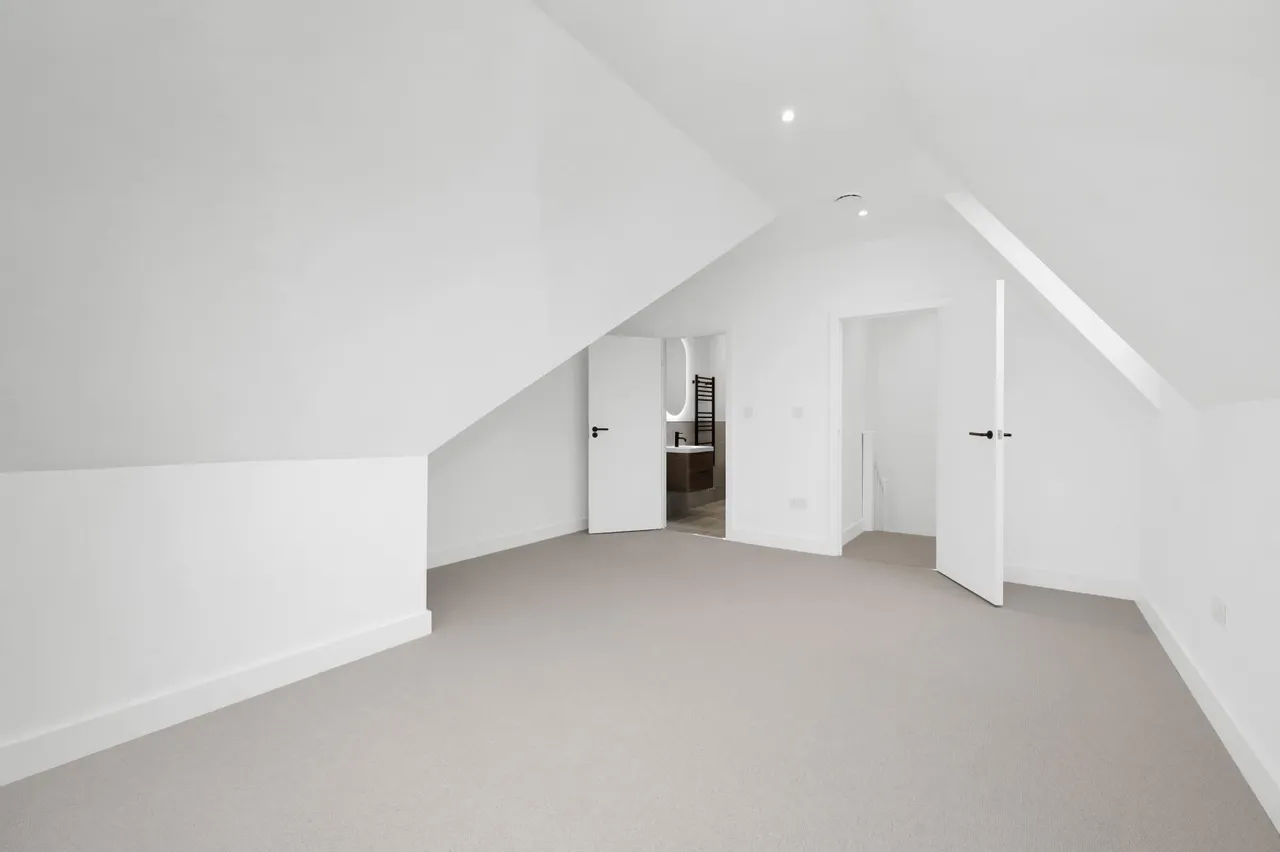 Gordon Road, London, W5 2AR, photo 8