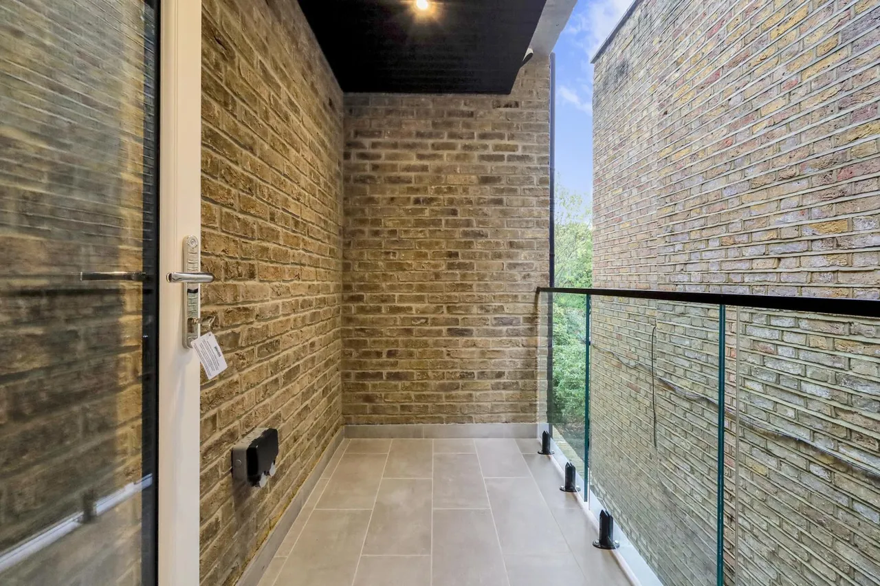 Gordon Road, London, W5 2AR, photo 5