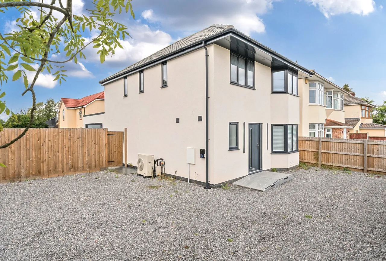 Filton Lane, Gloucestershire, Stoke Gifford, BS34 8QN, photo 10