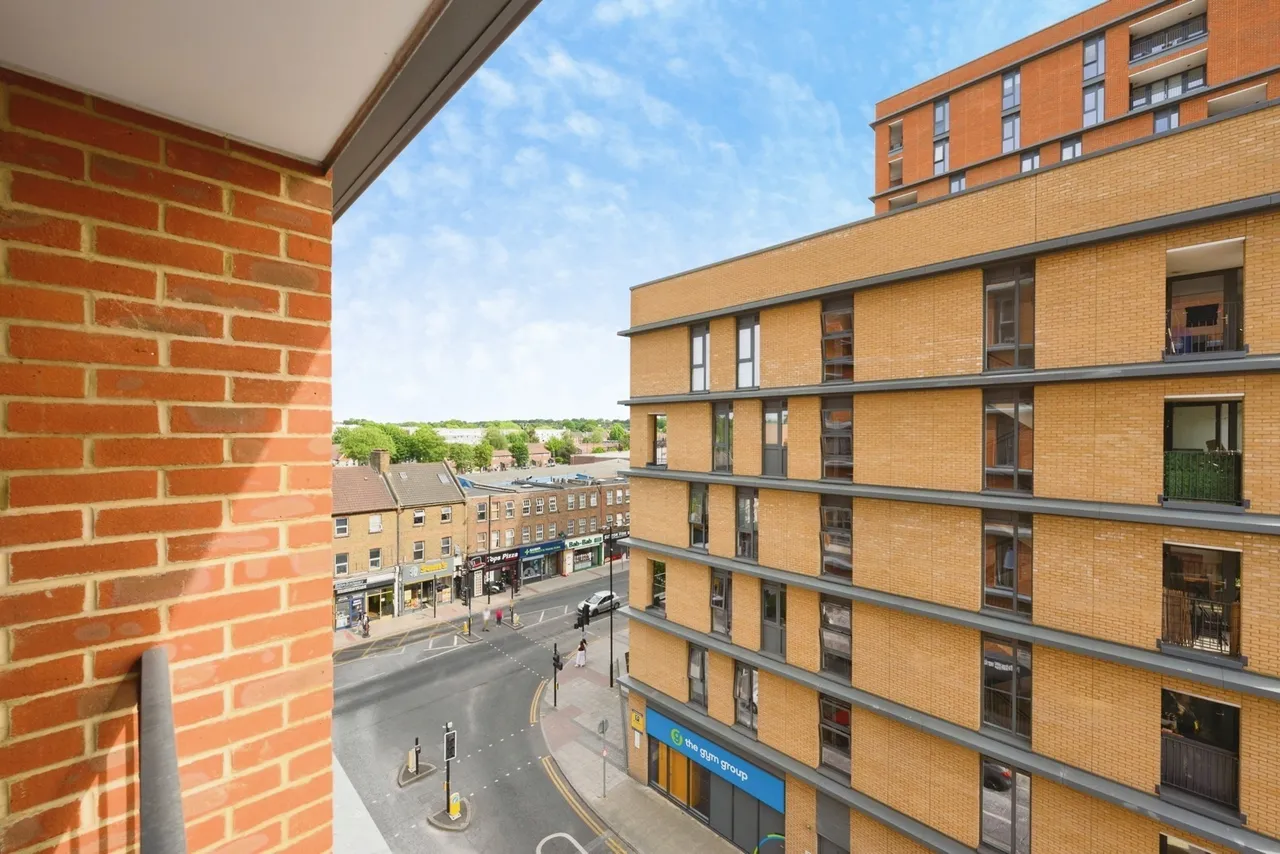 High Street, Sutton, SM1, photo 2