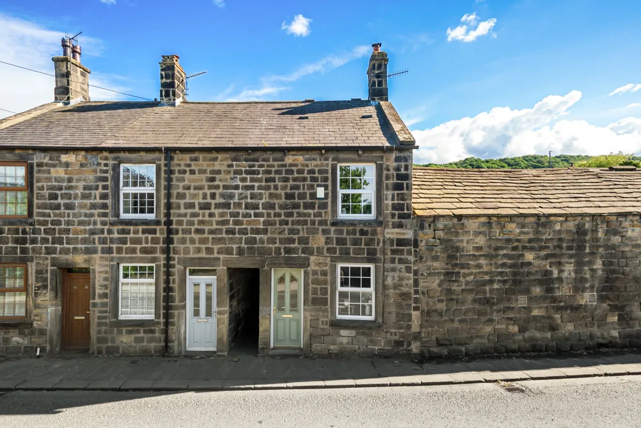 2 bed house for sale, Park Buildings, Pool in Wharfedale, LS21