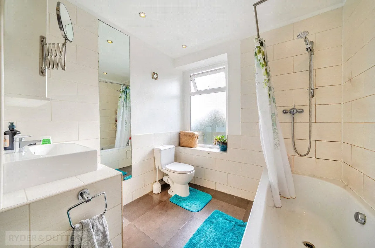 Netheroyd Hill Road, Cowcliffe, HD2, photo 14