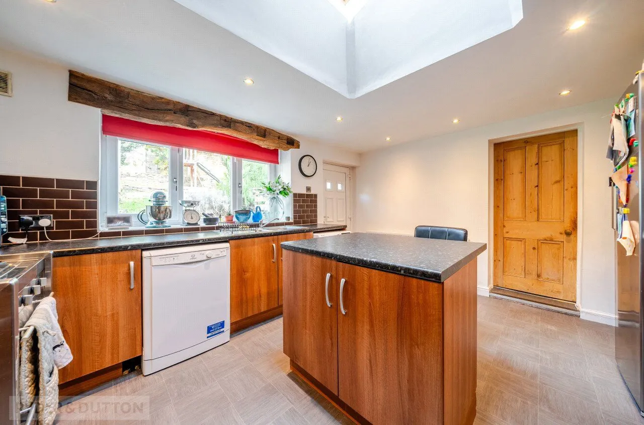 Netheroyd Hill Road, Cowcliffe, HD2, photo 8
