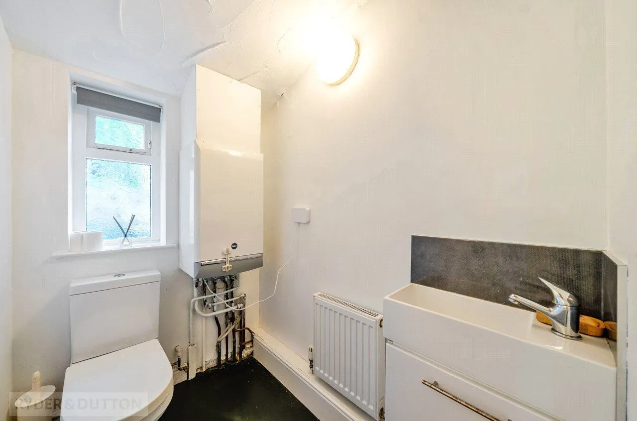 Netheroyd Hill Road, Cowcliffe, HD2, photo 18
