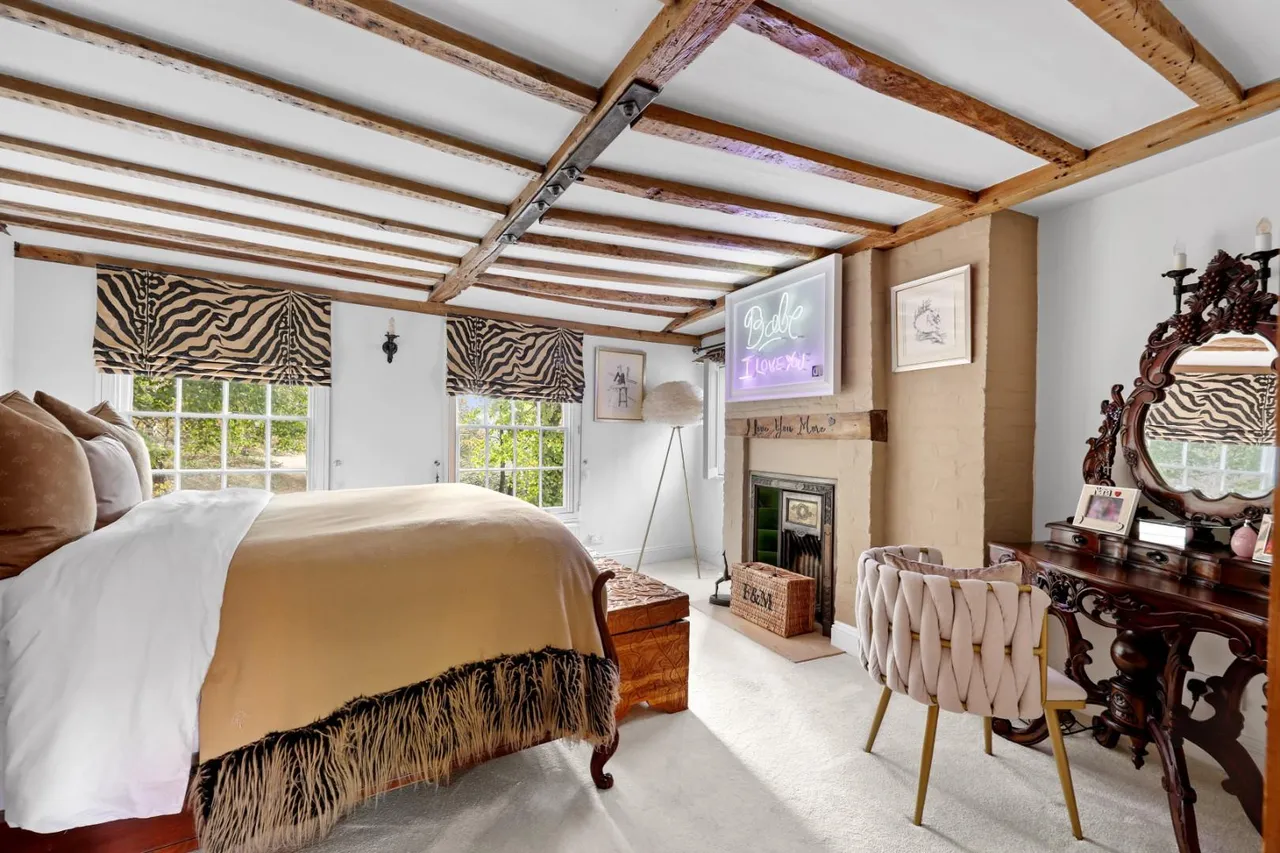 High Road, Chigwell, IG7, photo 7