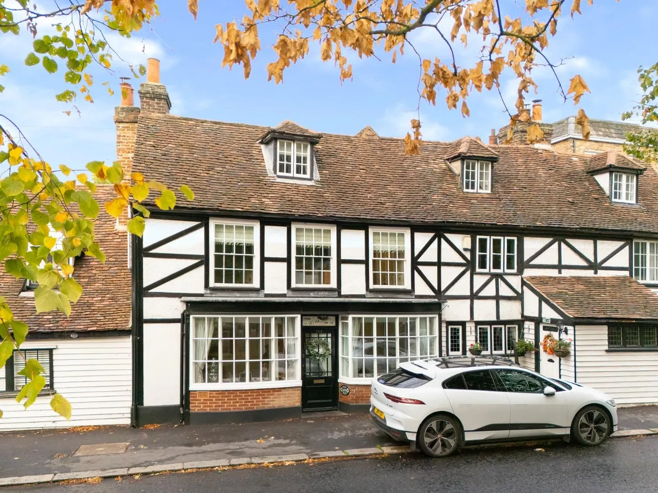High Road, Chigwell, IG7, photo 34