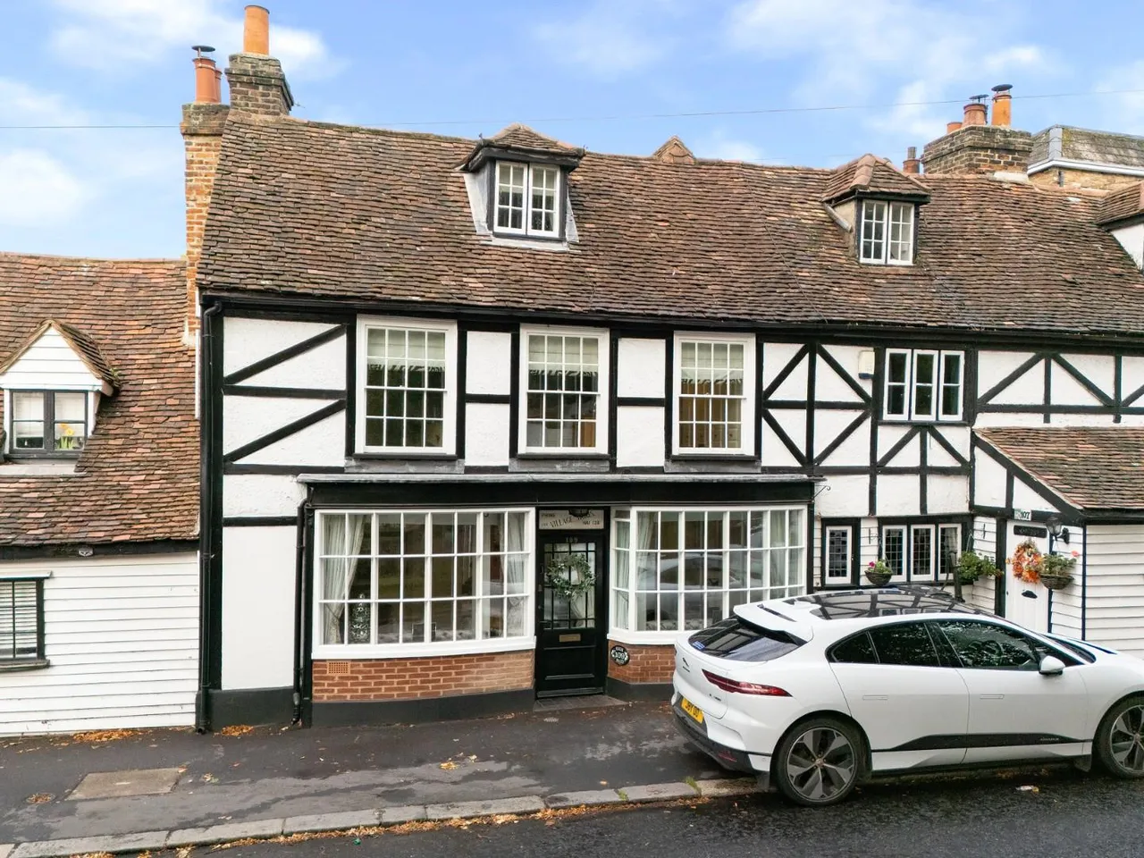 High Road, Chigwell, IG7, photo 33