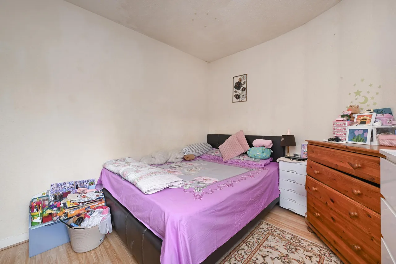 West Pilton Avenue, Edinburgh, EH4, photo 13