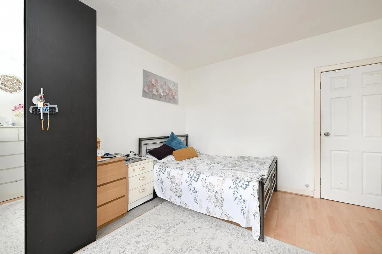 West Pilton Avenue, Edinburgh, EH4, photo 17