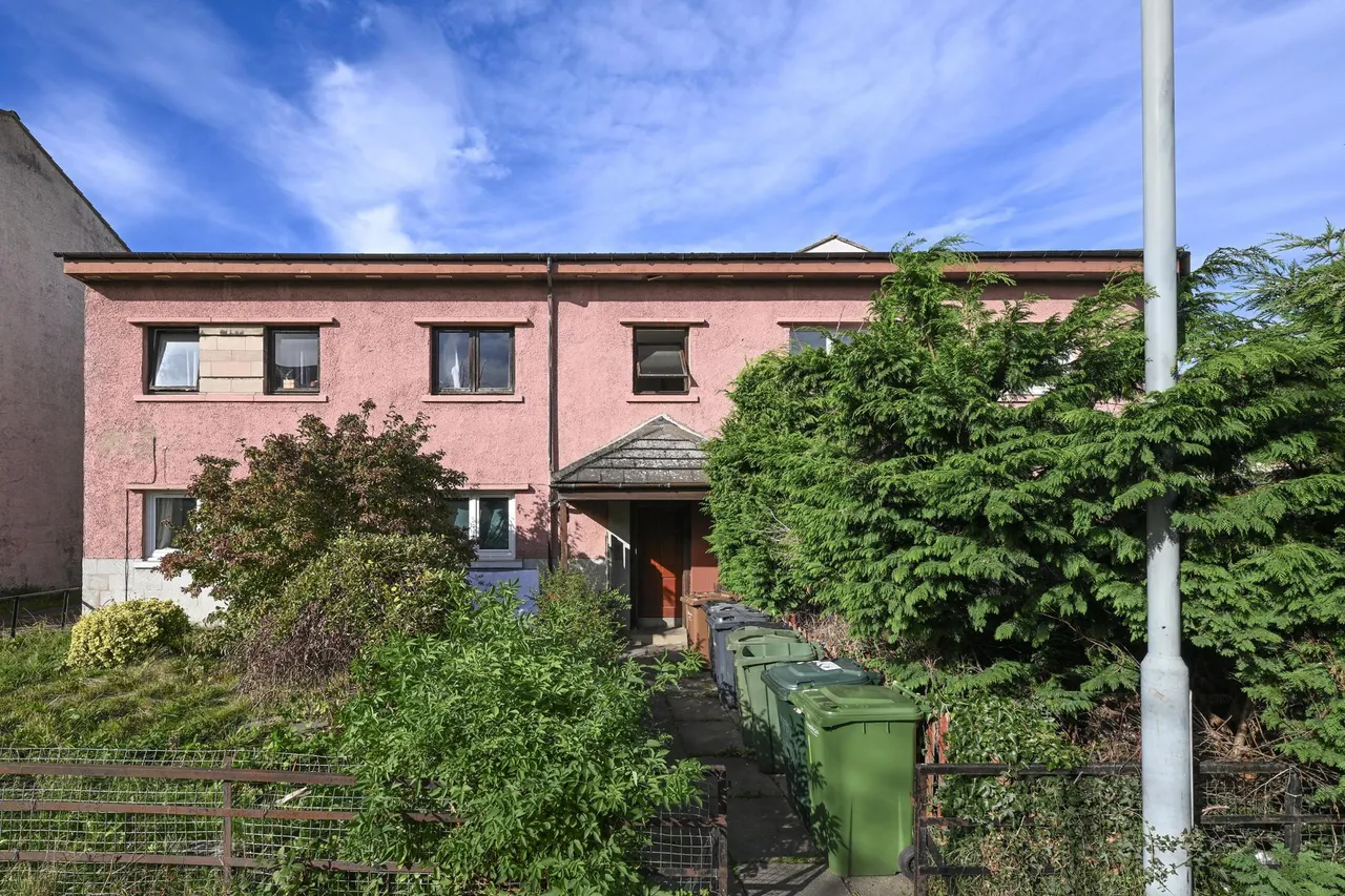 West Pilton Avenue, Edinburgh, EH4, photo 23